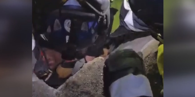 Macar ekip 1,5 yaşındaki bebeği enkazdan kurtardı