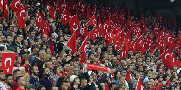 Maçlarda ne kadar seyirci olacak? Maçlara ne kadar seyirci alınacak?