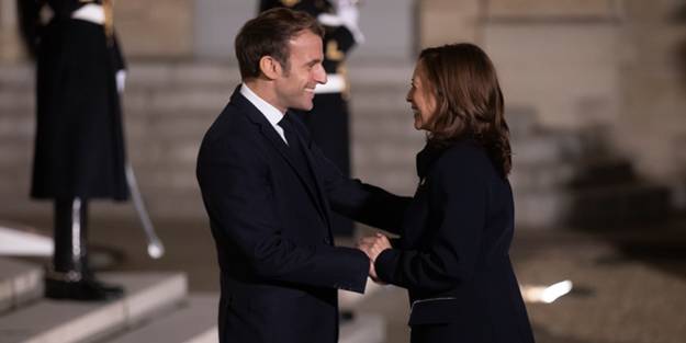 Macron, ABD Başkan Yardımcısı Kamala Harris ile görüştü