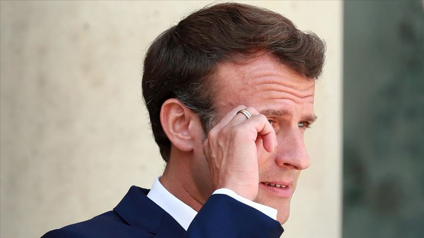 Macron'a 'Müslüman kadına yapılan saldırıyı kınama' çağrısı yapıldı