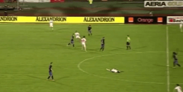 Maçta kalp krizi geçiren futbolcu öldü!