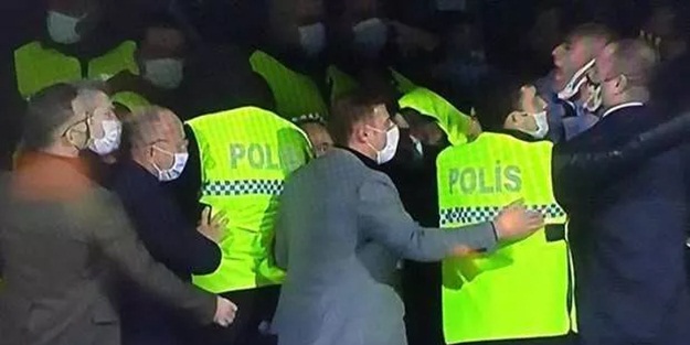 Maçta olay! Protokol tribünü karıştı