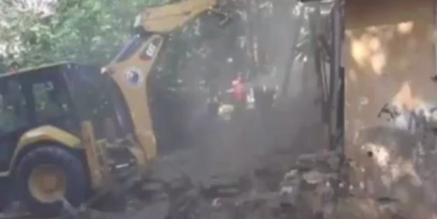 Madde bağımlılarının mesken tuttuğu bina böyle yıkıldı