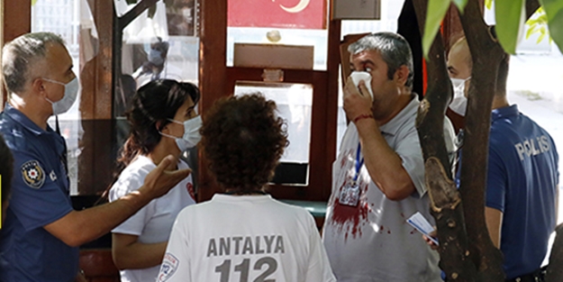 Madde bağımlısı genç camide dehşet saçtı