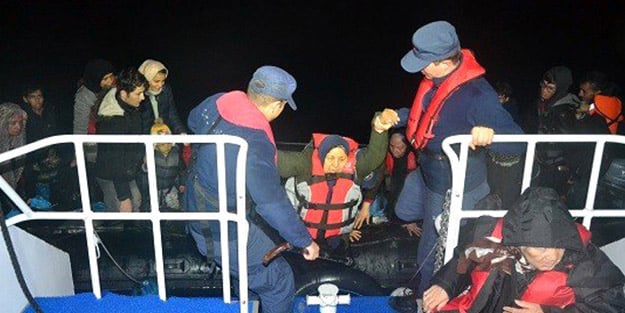 Maden Adası açıklarında 34 düzensiz göçmen yakalandı