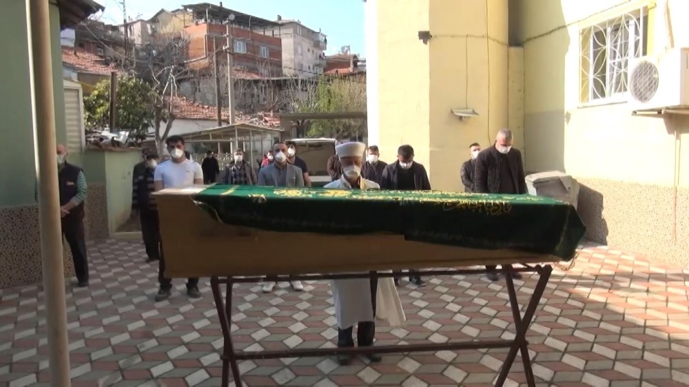 Maden kazasında hayatını kaybeden işçi toprağa verildi 
