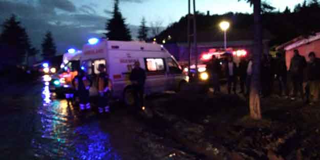 Maden ocağında göçük! Toprak altına kalanlar var