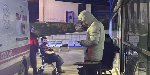 Maden ocağında mahsur kalan işçiler kurtarıldı