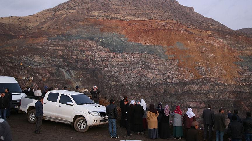 Maden ocağındaki göçüğün yol açtığı facia, günün ilk ışıklarıyla ortaya çıktı