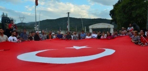 Madencilerden teröre lanet
