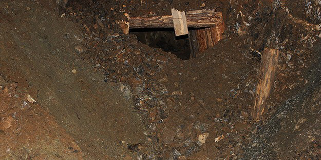 Madende göçük: 1 ölü, 1 yaralı