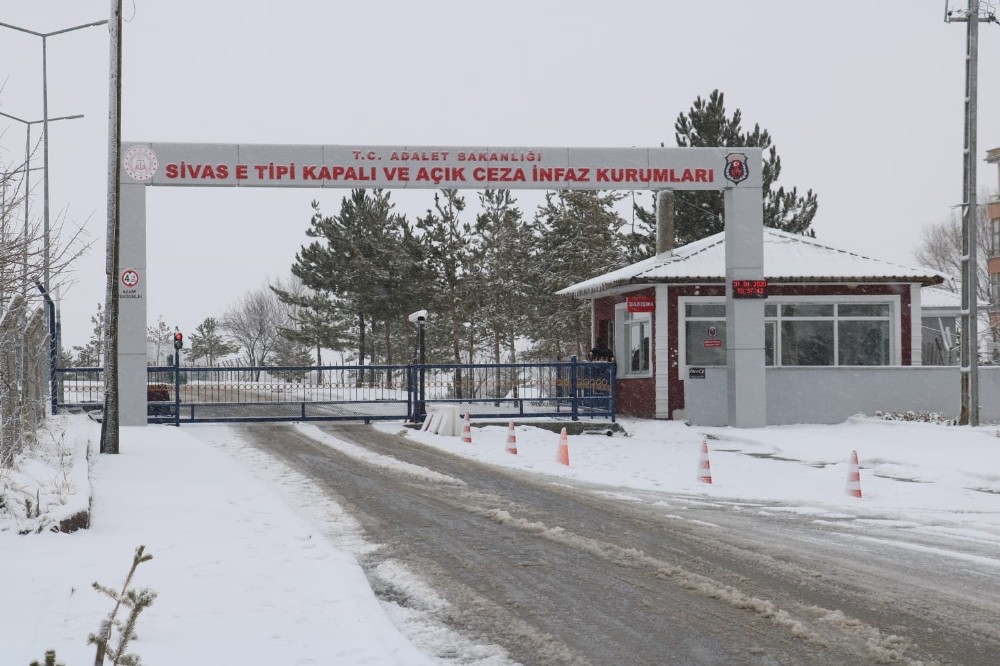 Madimak hükümlüsü Kılıç, tahliye edildi 
