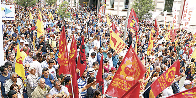 Madımak simsarları sahnede