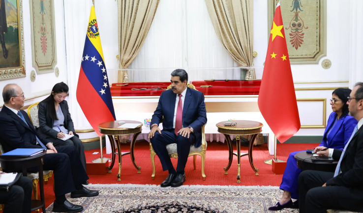 Maduro haydut saldırıdan önce Çinlilerle masadaydı! İşte o son diplomatik kare