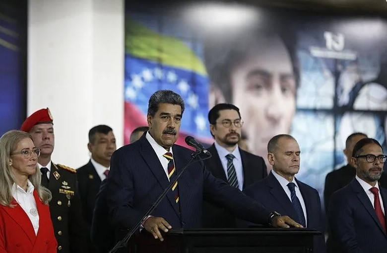 Maduro’dan sevgi seli! Bakın Türk heyetini nasıl karşıladı