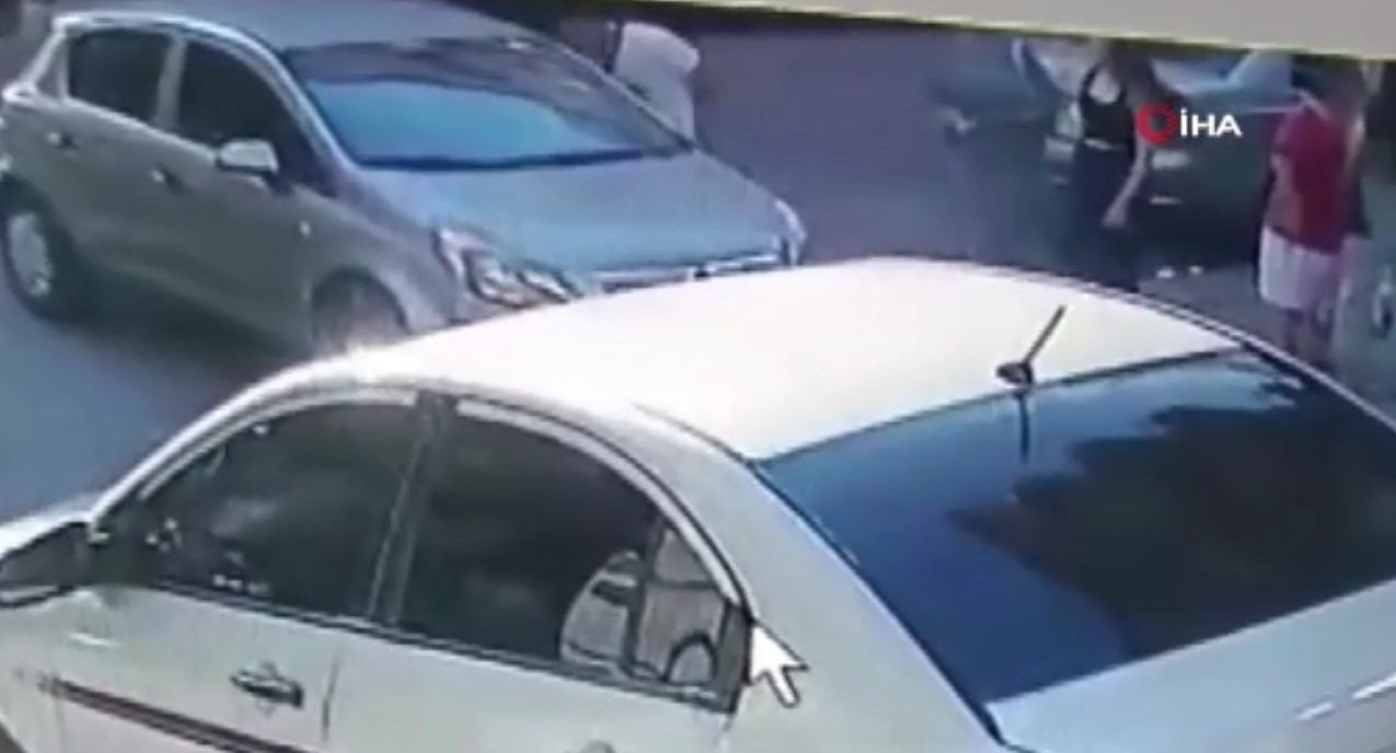 Maganda dehşeti! Tartıştığı gencin üzerinden arabayla geçti
