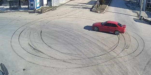 Magandalara ders olsun: Drift yapan sürücüye 21 bin lira ceza!