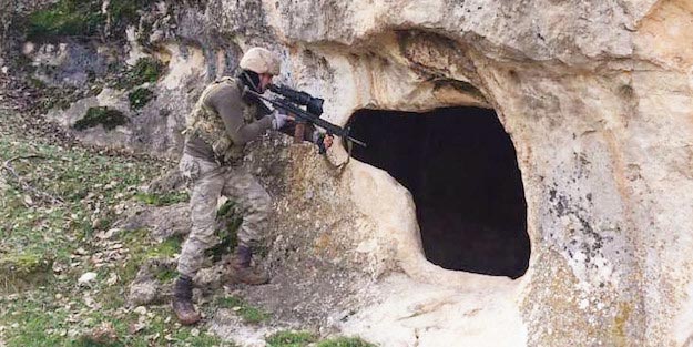 Mağarada kıstırılan teröristler etkisiz hale getirildi