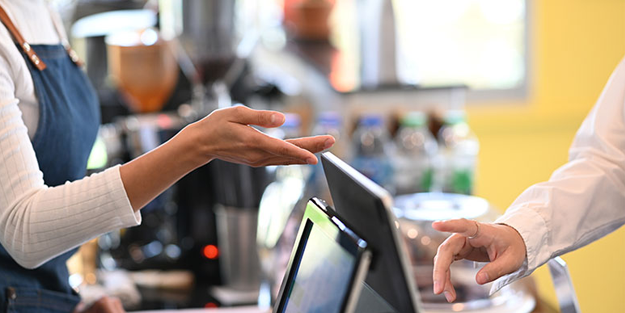 Mağazaların kasada ödeme yaparken numaramızı istemesi yasal mı, vermesek ne olur?