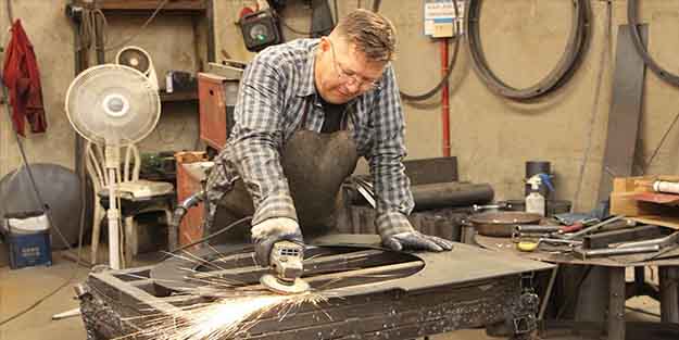  Mahalle arasında kurulan şirket bakın şimdi hangi ülkelere makine satıyor!