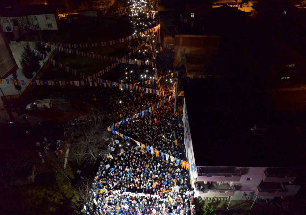 Mahalle mitinginde inanılmaz kalabalık 