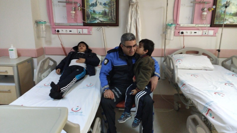 Mahalle Polisi Onat, iki kardeşe kirve oldu 