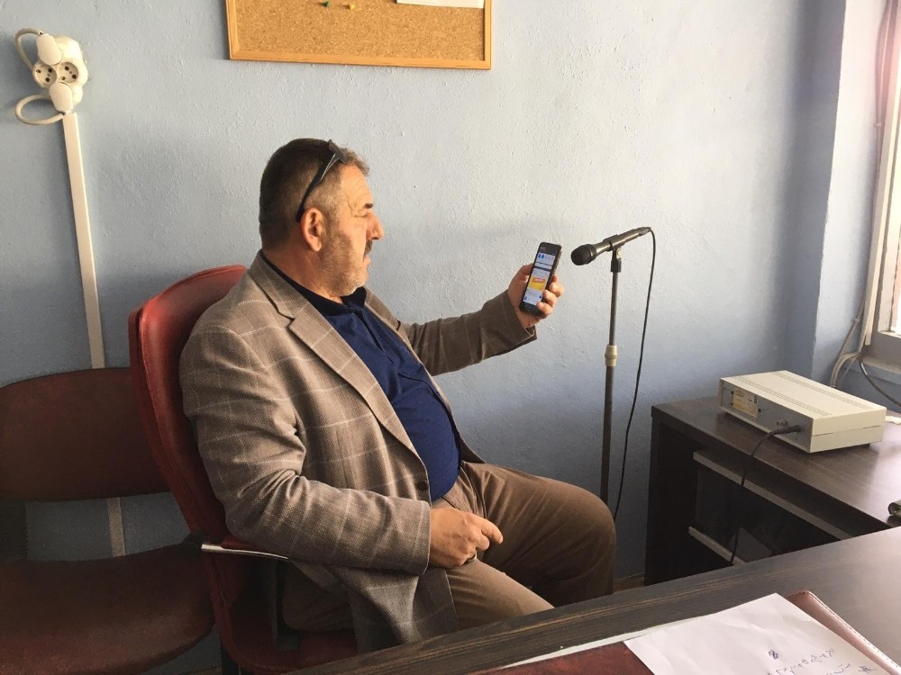 Mahalle sakinlerine anons sisteminden kemençe dinletti 