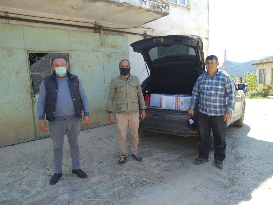 Mahalle ve köylerde 600 koli Ramazan paketi dağıtıldı 