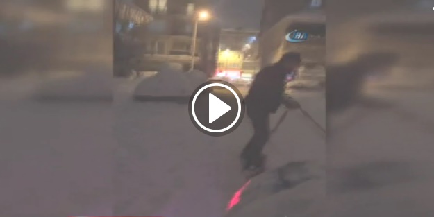 Mahallede 'snowboard' keyfi!