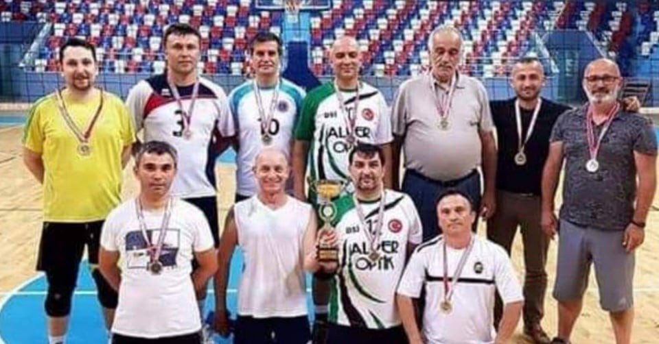 Mahalleler filede çarpışıyor 