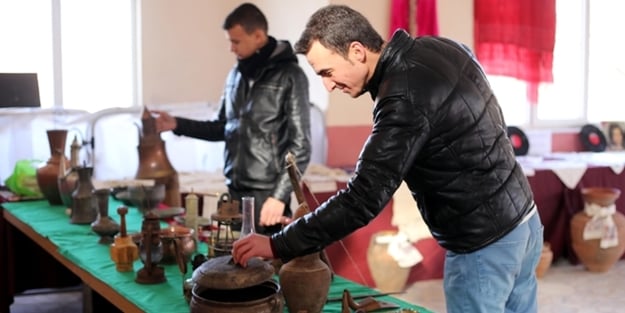 Mahalleli'den topladığı eşyalarla müze kurdu!