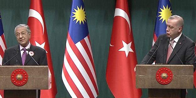 Mahathir Muhammed: Türkiye ile aynı duruştayız