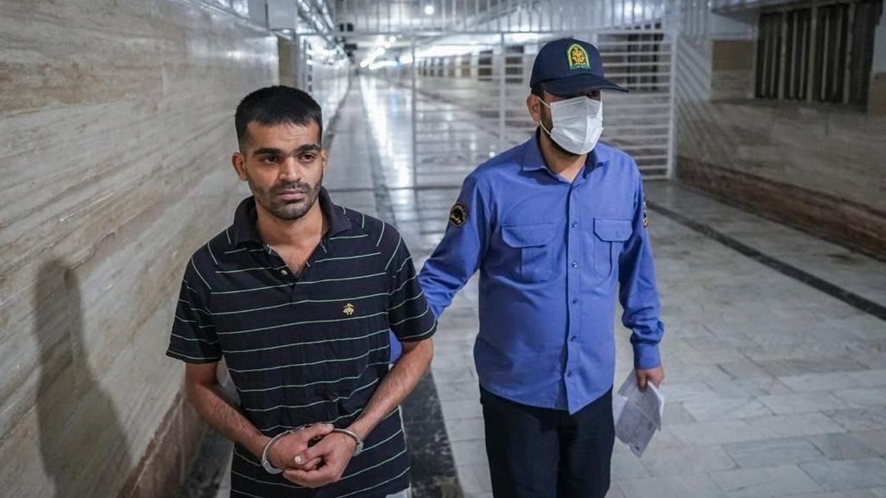 Mahdavi Şayesteh İdam Edildi