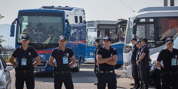 Mahkeme başkanından FETÖ'cülerin avukatlarına tepki geldi