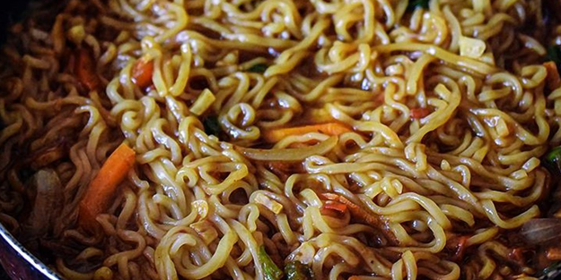 Mahkeme haklı buldu: Bir adam kendisine her öğünde erişte hazırlayan karısından boşandı