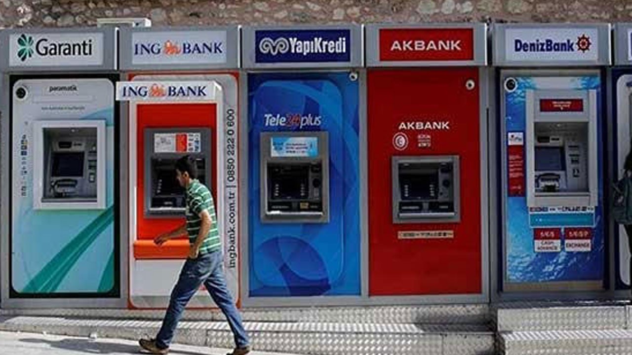 Mahkeme kararına rağmen maaşa haciz koyan bankaya hem hapis hem para cezası