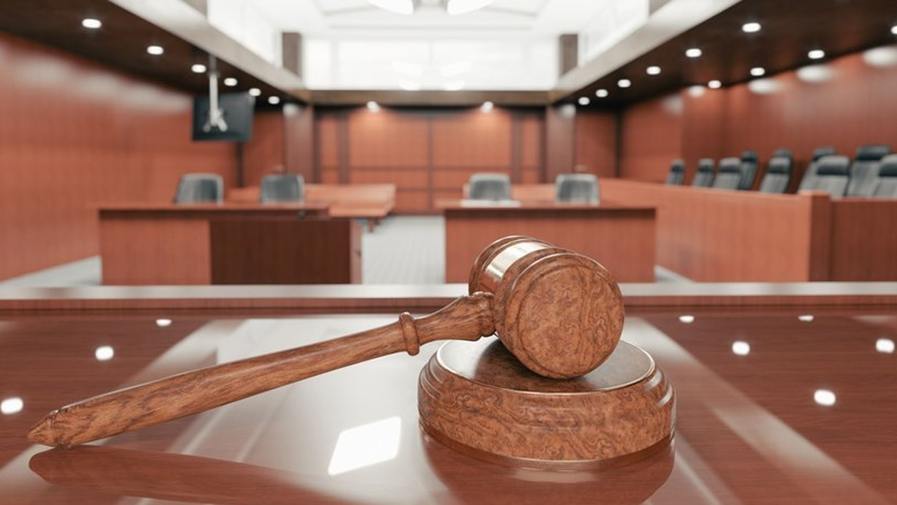 Mahkeme önünde suikast! 2 Yargıtay hakimini öldürüp...