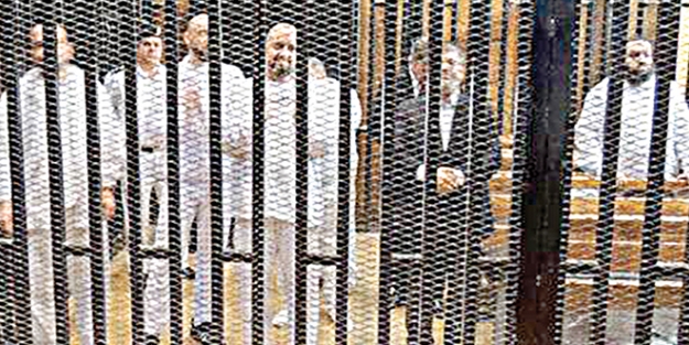 Mahkemeden Mursi’ye 6 saniye konuşma izni