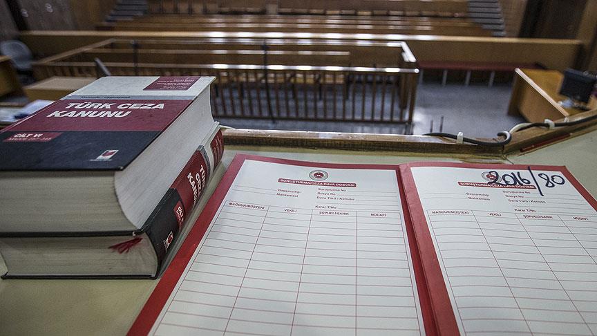 Mahkemenin FETÖ iddianamesini iade kararına tepki