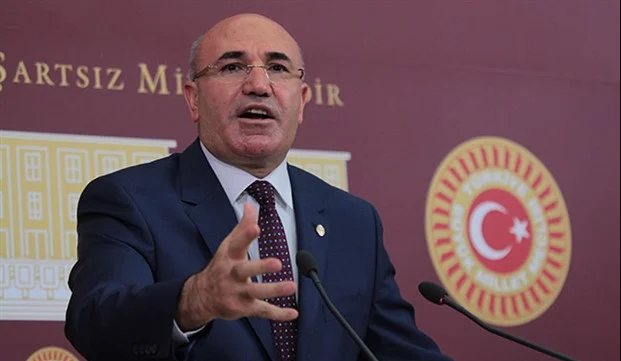 Mahmut Tanal yine şov peşindeydi, fena patladı