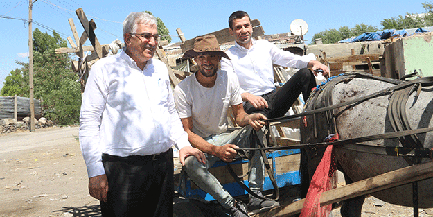 Mahmut Tanal'a ayar veren arabacıdan mesaj var