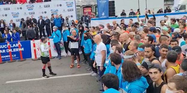 Mahmut Tanal'ın İstanbul Maratonu yüzsüzlüğü! Defalarca uyarıldı