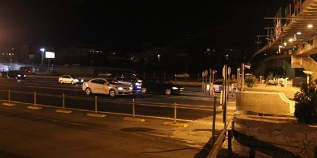 Mahmutbey Gişeleri'nde polise silahlı saldırı