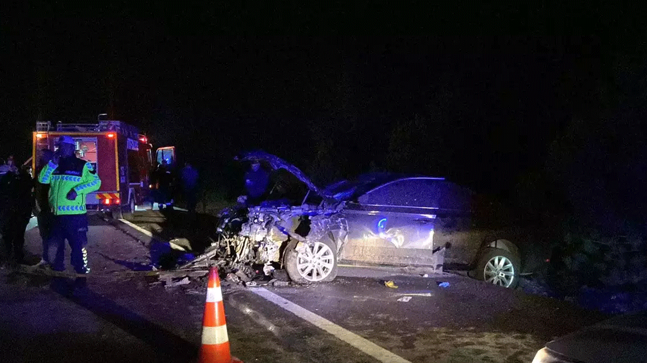 Makam aracına otomobil çarptı: 1 ölü, 1’i AK Parti milletvekili 4 yaralı