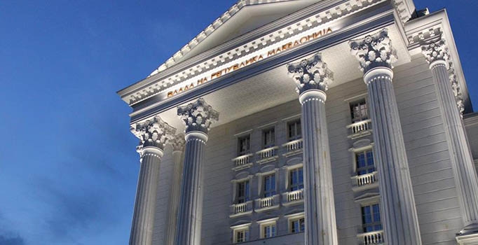 Makedonya Başbakanı Gruevski istifa etti