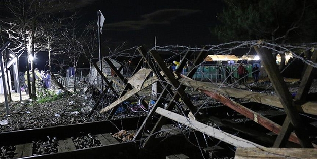 O ülke Yunanistan sınırına tel örgü çekiyor!