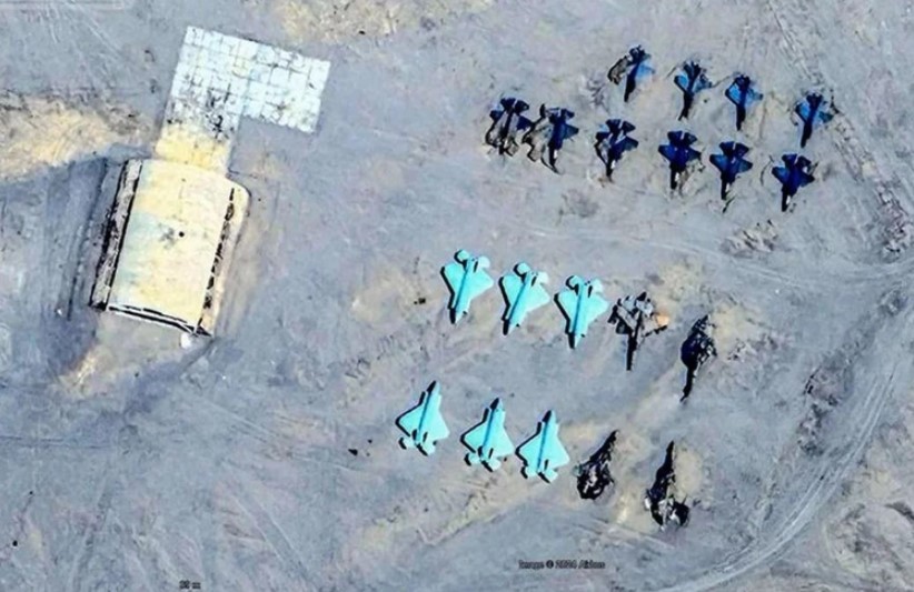 Maket uçaklarla tatbikat yapıyorlar! Savaş an meselesi!