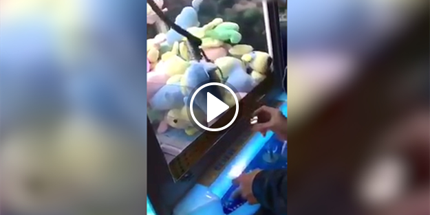 Makinenin açığını bulup herşeyi topladı