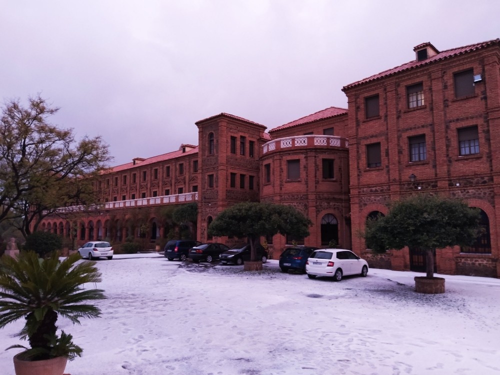 Malaga beyaza büründü 