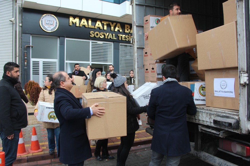 Malatya Barosu’ndan deprem bölgesine 2 tır yardım 